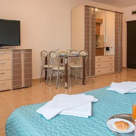 Apollon 7 Aparthotel